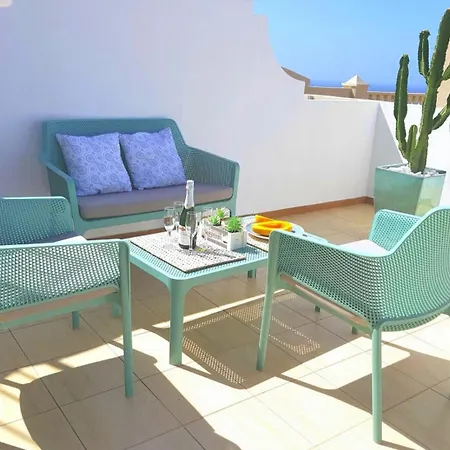 Apartment View Of Paradise *